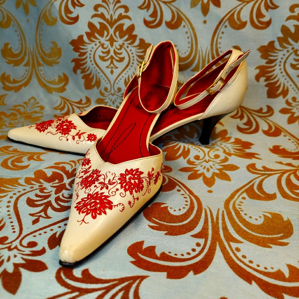 Jeffrey Campbell Kitten Heels